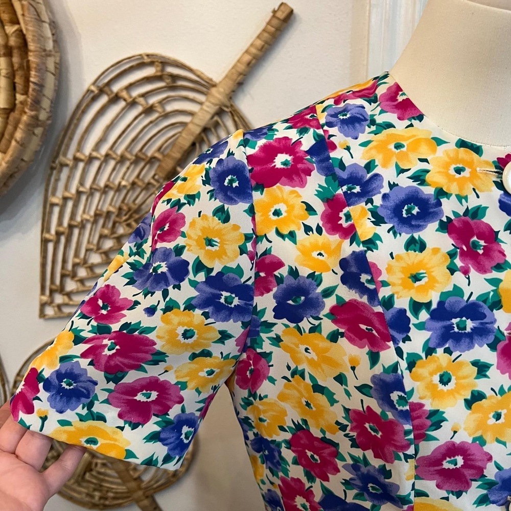 Vintage Leslie Fay Floral Matching Set Button Front Top Skirt 2 Piece 6 - Picture 5 of 10